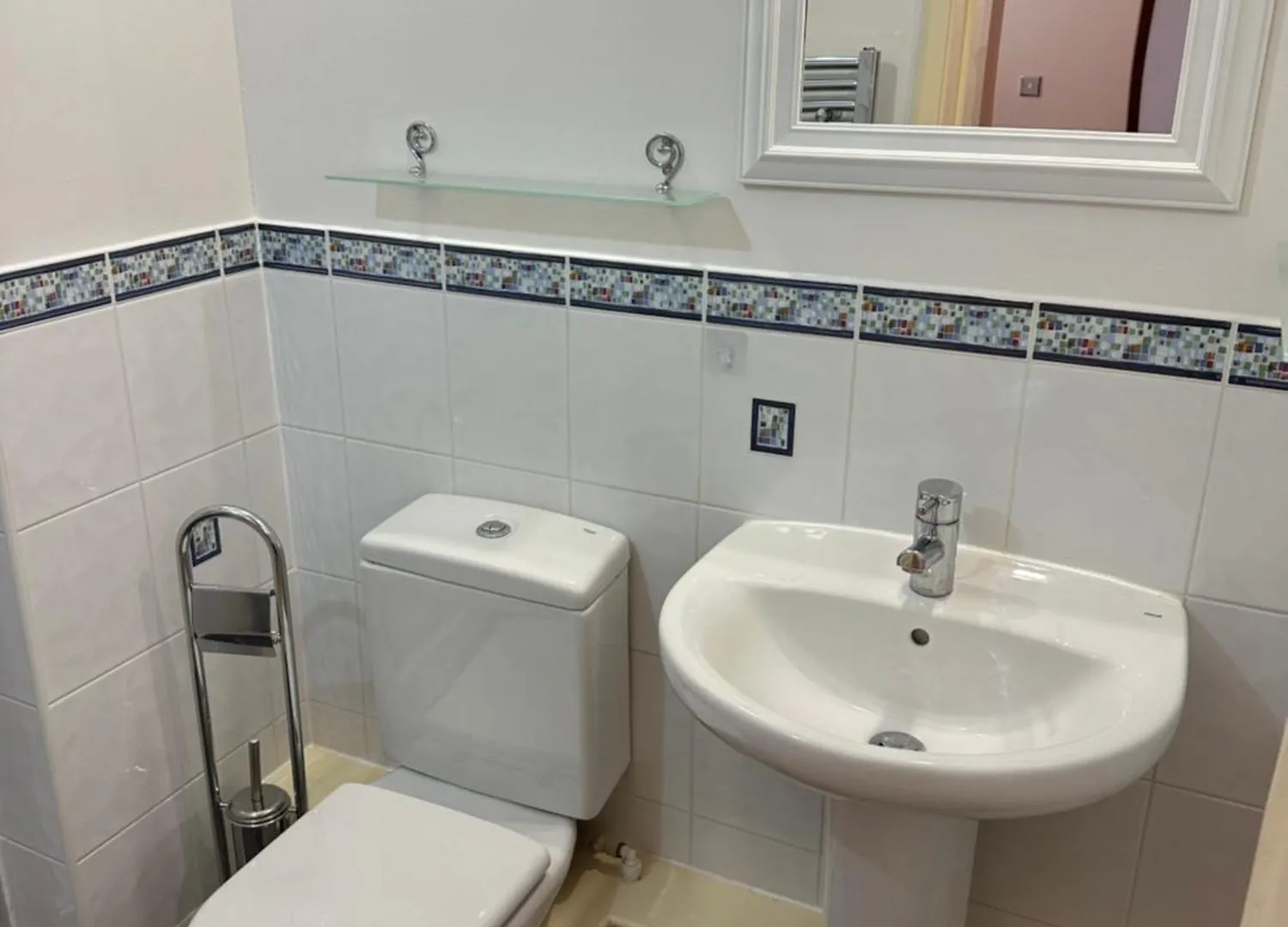 City Centre 3 Bedrooms Apartment With Parking Nottingham